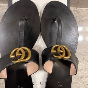 Authentic Gucci Leather thong sandal with Double G